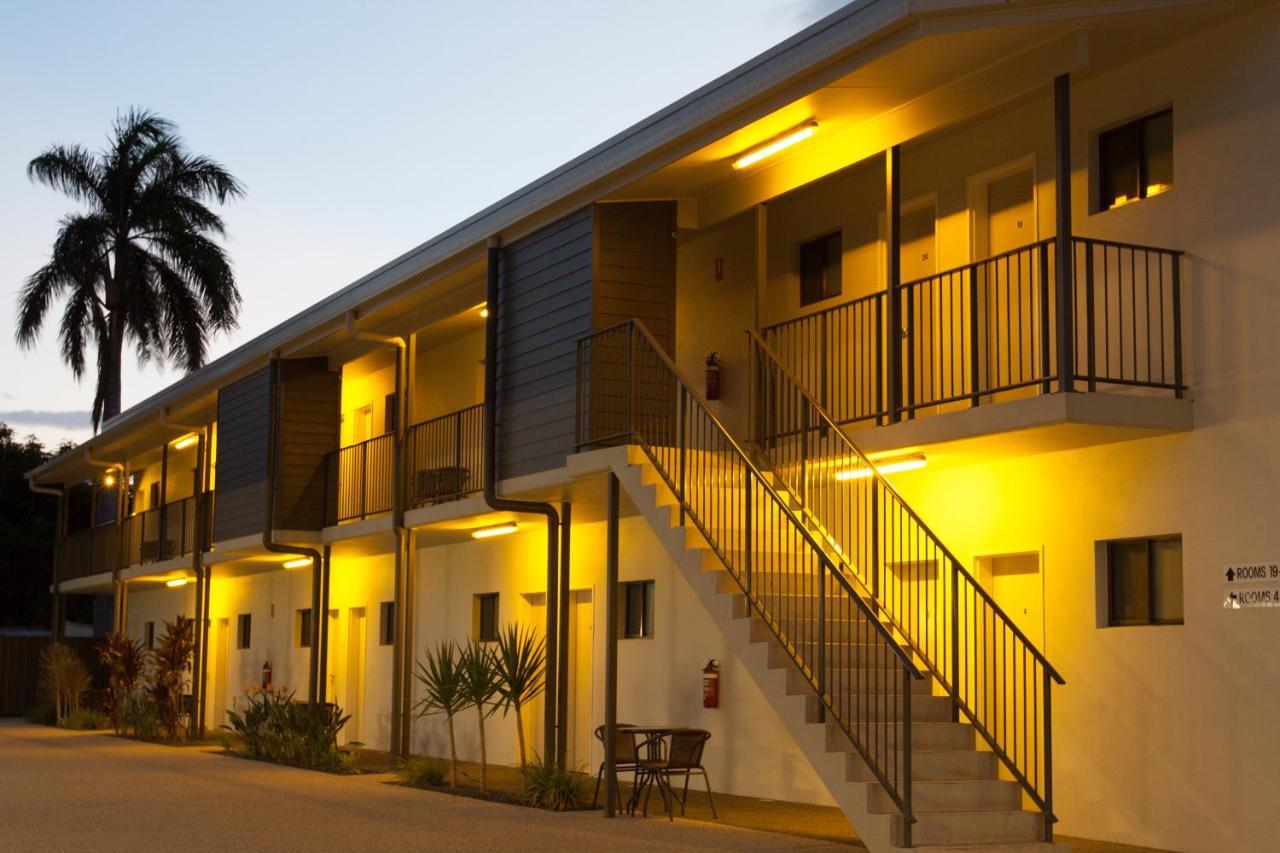 Abode37 Motel Emerald Bagian luar foto